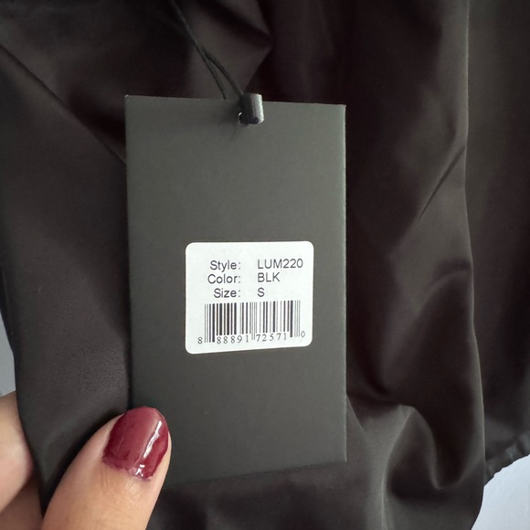 NWT Black Windbreaker Lumi Collective - Picture 5 of 7